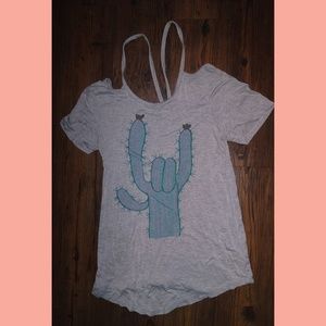 📌3/$25📌Cactus cold shoulder top